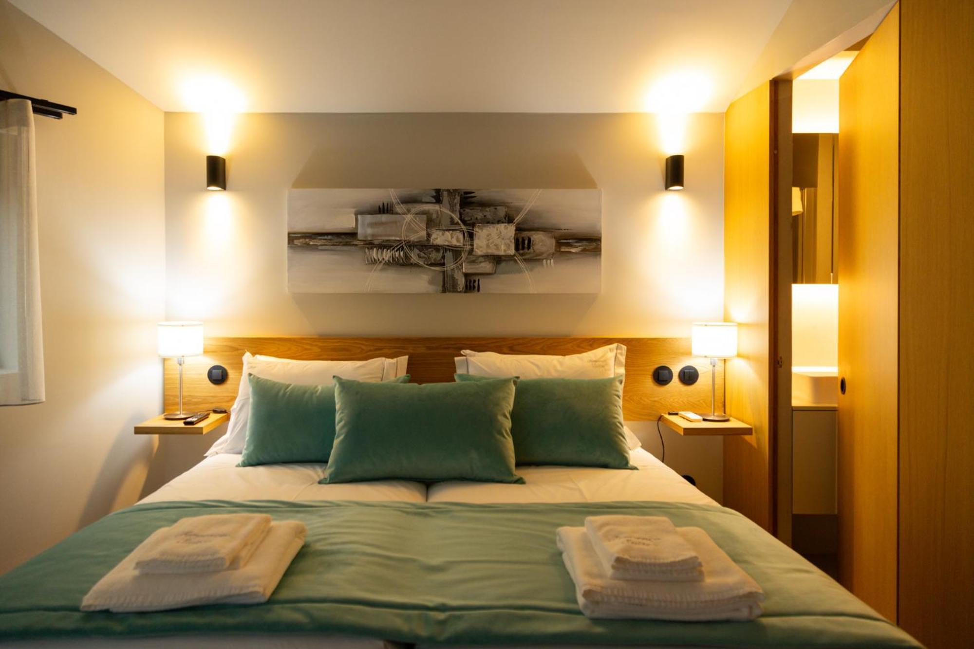 Fervenca Suites Vila Nova de Gaia Exterior photo