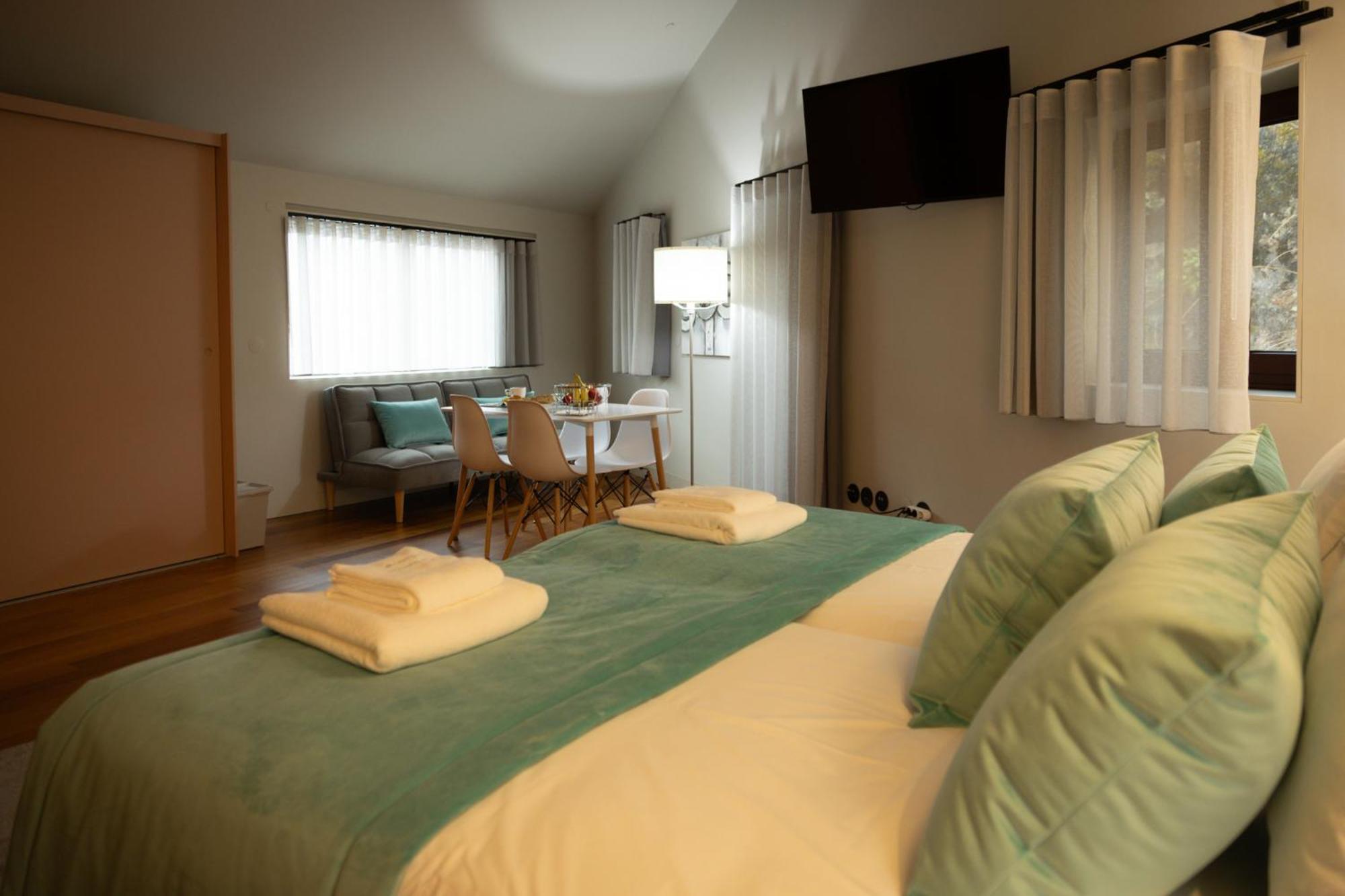 Fervenca Suites Vila Nova de Gaia Exterior photo