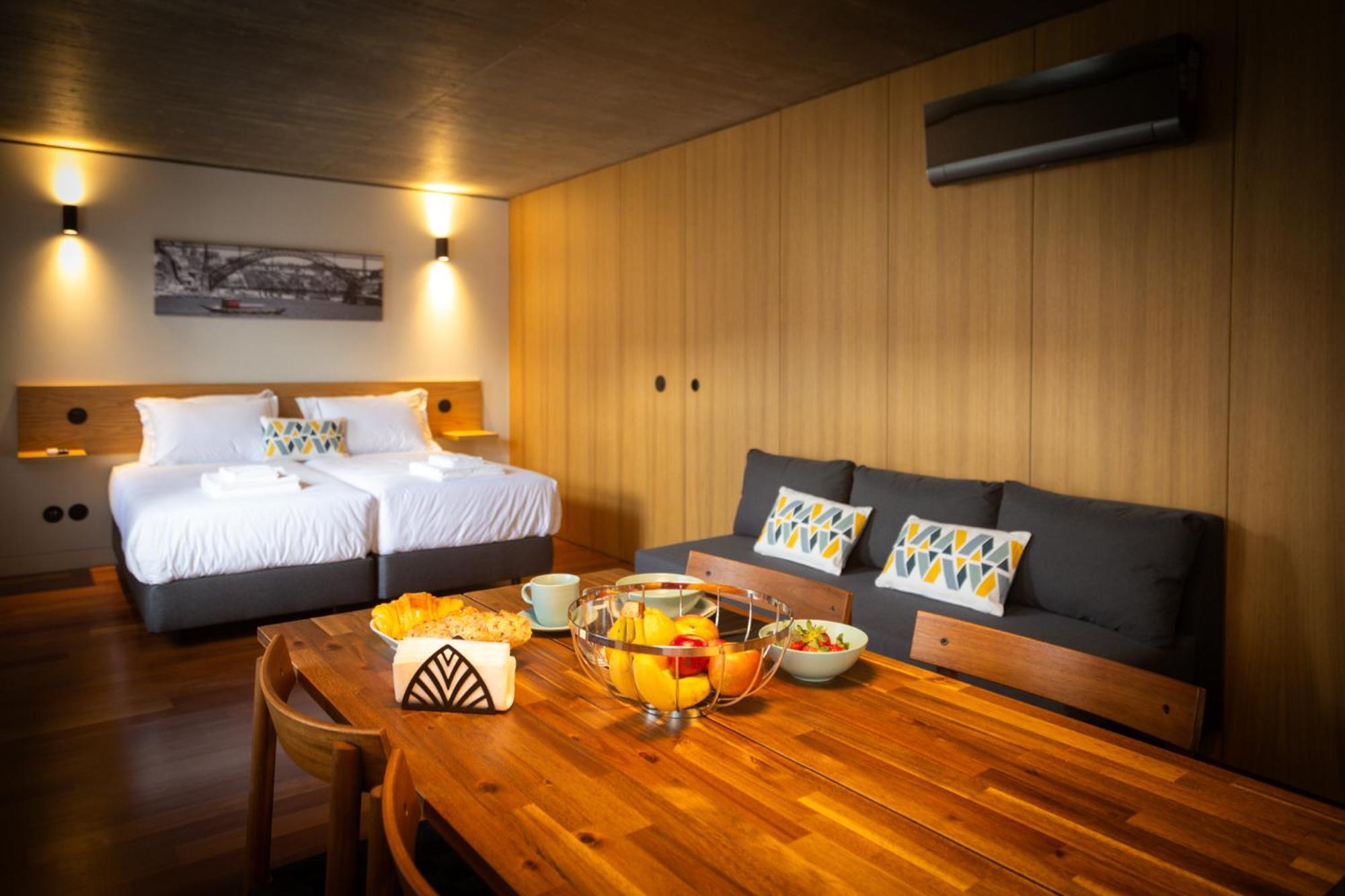 Fervenca Suites Vila Nova de Gaia Exterior photo